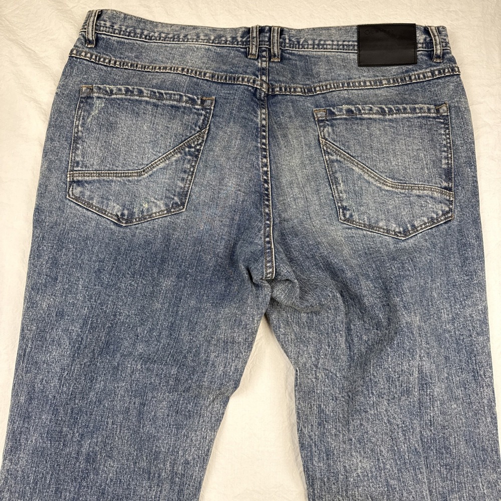 EMPYRE Men's Size 38x32 Distressed Blue Denim Jeans